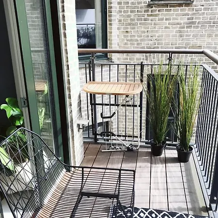 Awesome 3br W/tivoli View Apartment Copenhagen