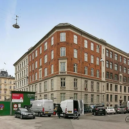 Apartament Awesome 3br W/tivoli View *